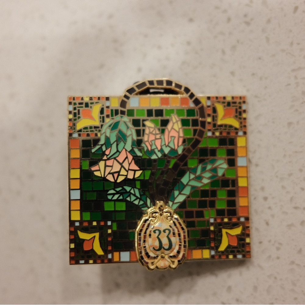 Club 33 55 emerald anniversary Pin